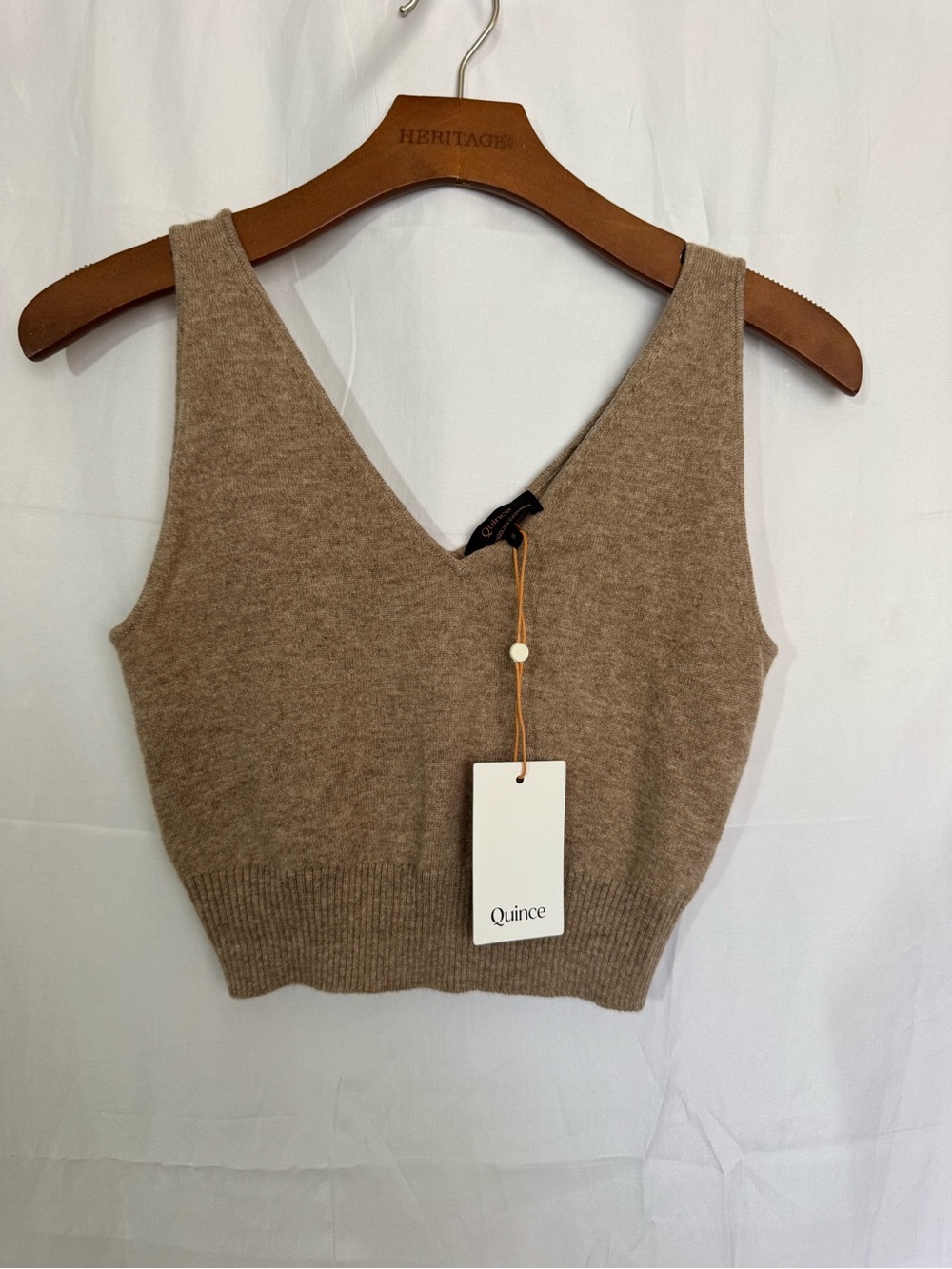 Quince Beige V-Neck Cashmere Cropped Knit Top Size Small - Picture 2 of 4